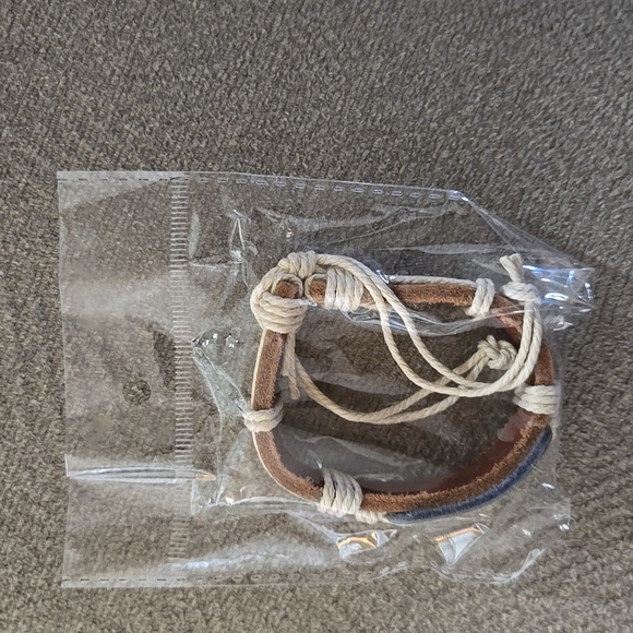 Boho Peace Sign Braided Leather Rope Hemp Bracelet - Picture 4 of 4